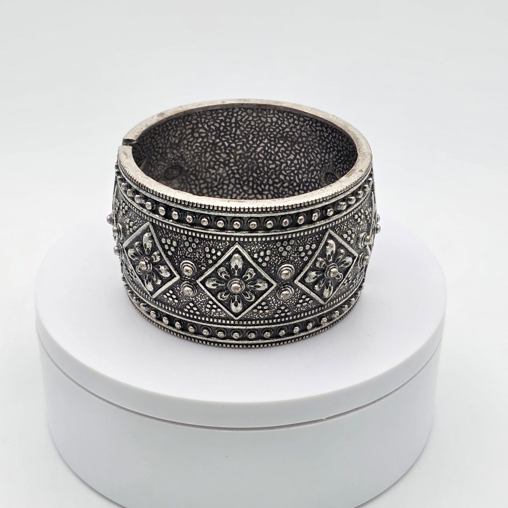 Vintage PREMIER DESIGNS Ornate Bracelet Antiqued‎ Hinged Clamper Boho Striking - Picture 4 of 7